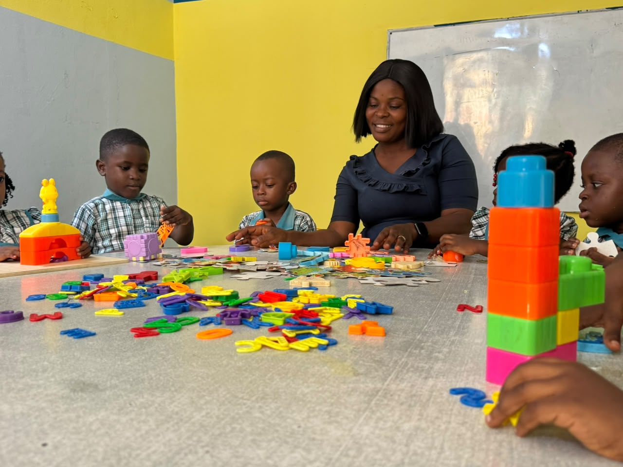 Montessori learning materials